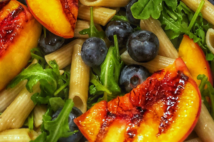 Grilled Peach and Blueberry Salad